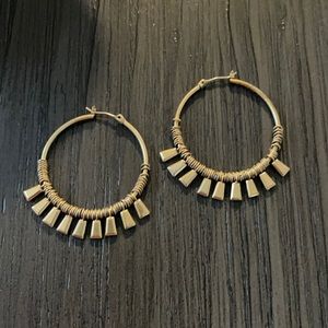 Stella & Dot gold earrings